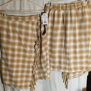 Time and Tru Checkered Fringe Skirt Set in Tan and Cream